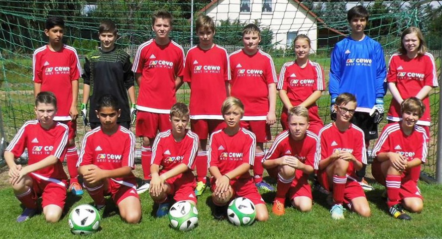 Unsere C-Junioren in ihren neuen Trikots