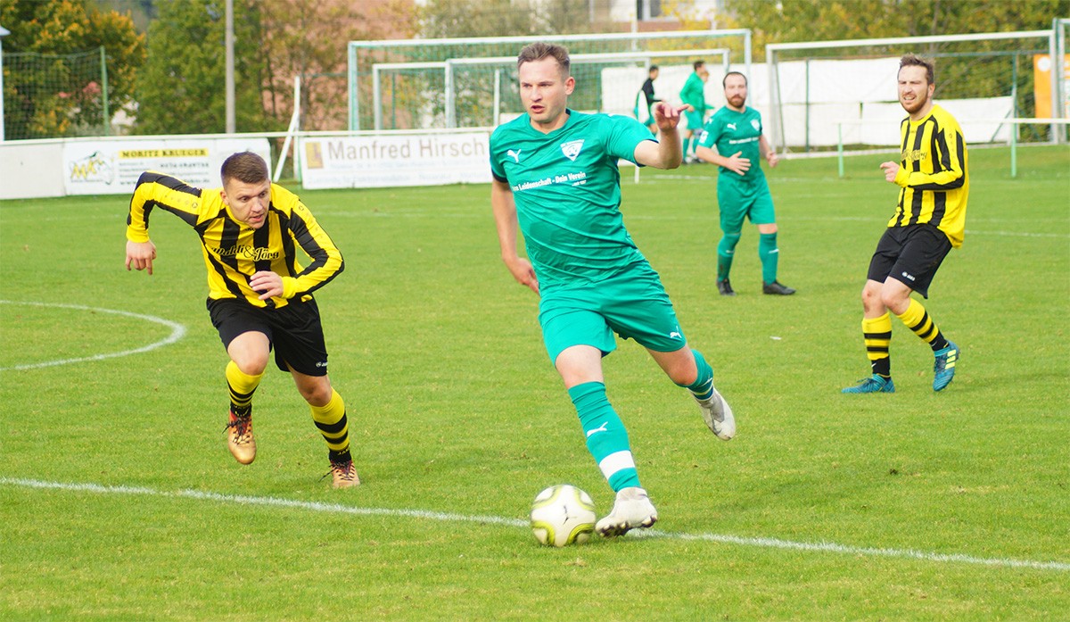 Pokalkrimi in Roschütz. Motor eine Runde weiter.